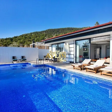 Vilă Crystal With Private Pool