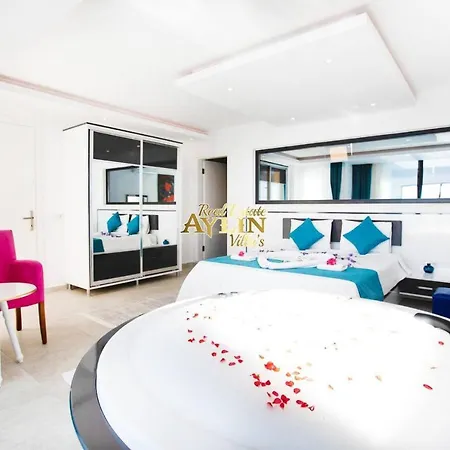 Crystal With Private Pool *