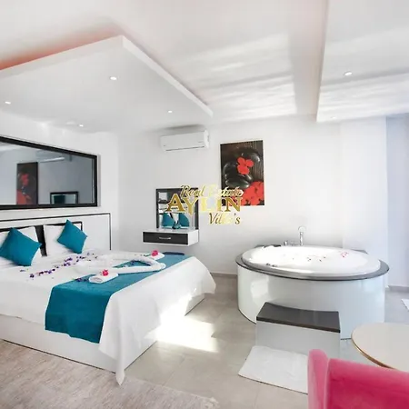 Crystal With Private Pool